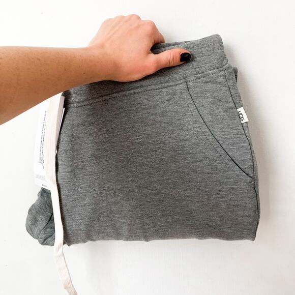 UGG Deven Lounge Grey Fleece Jogger Sweatpants - Picture 2 of 9